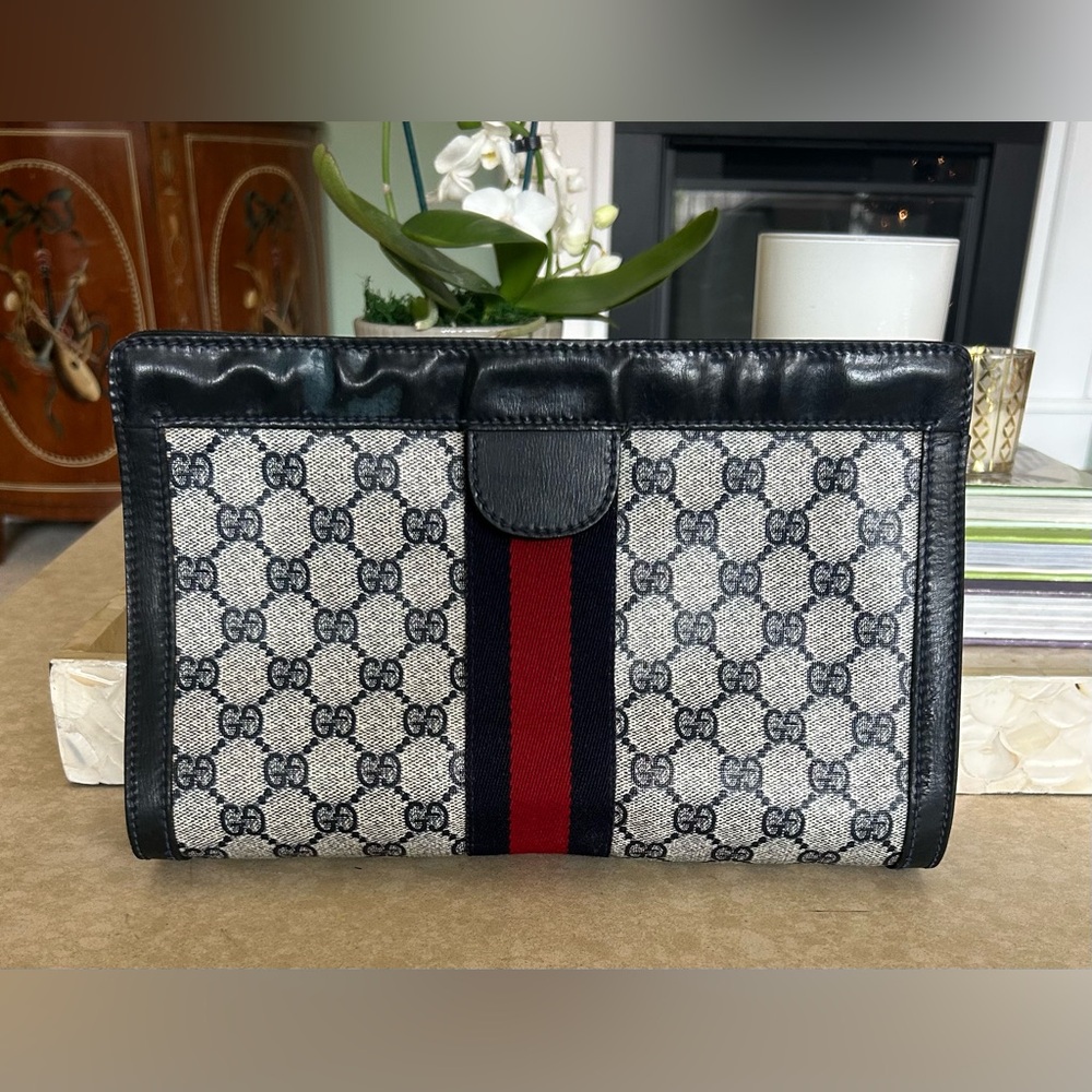 Authentic Vintage Gucci Leather and Canvas GG logo clutch bag Navy Blue Red